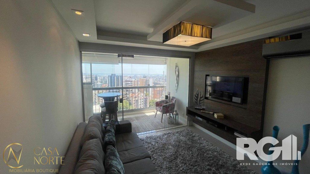 Apartamento à venda com 2 quartos, 86m², 1 suíte, 1 vaga, Avenida Luiz Manoel Gonzaga no bairro Três Figueiras em Porto Alegre