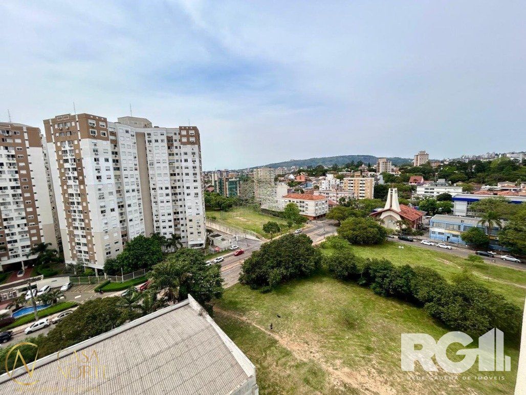 Apartamento à venda com 3 quartos, 74m², 1 suíte, 2 vagas, Avenida Benno Mentz no bairro Vila Ipiranga em Porto Alegre