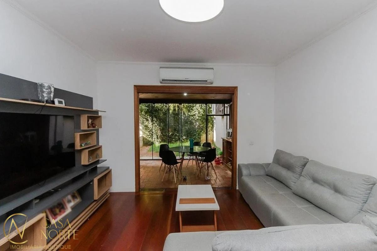 Apartamento Garden à venda com 3 quartos, 166m², 1 suíte, 1 vaga, Rua Sinimbú no bairro Petrópolis em Porto Alegre