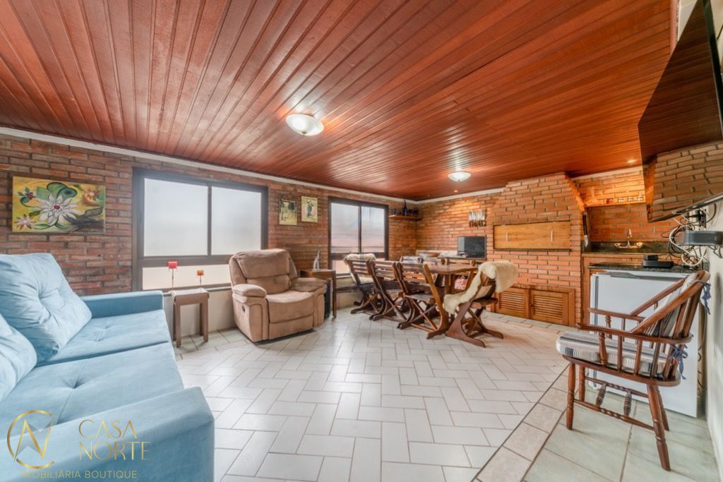 Casa de Condomínio à venda com 3 quartos, 184m², 2 vagas, Rua Upamaroti no bairro Cristal em Porto Alegre