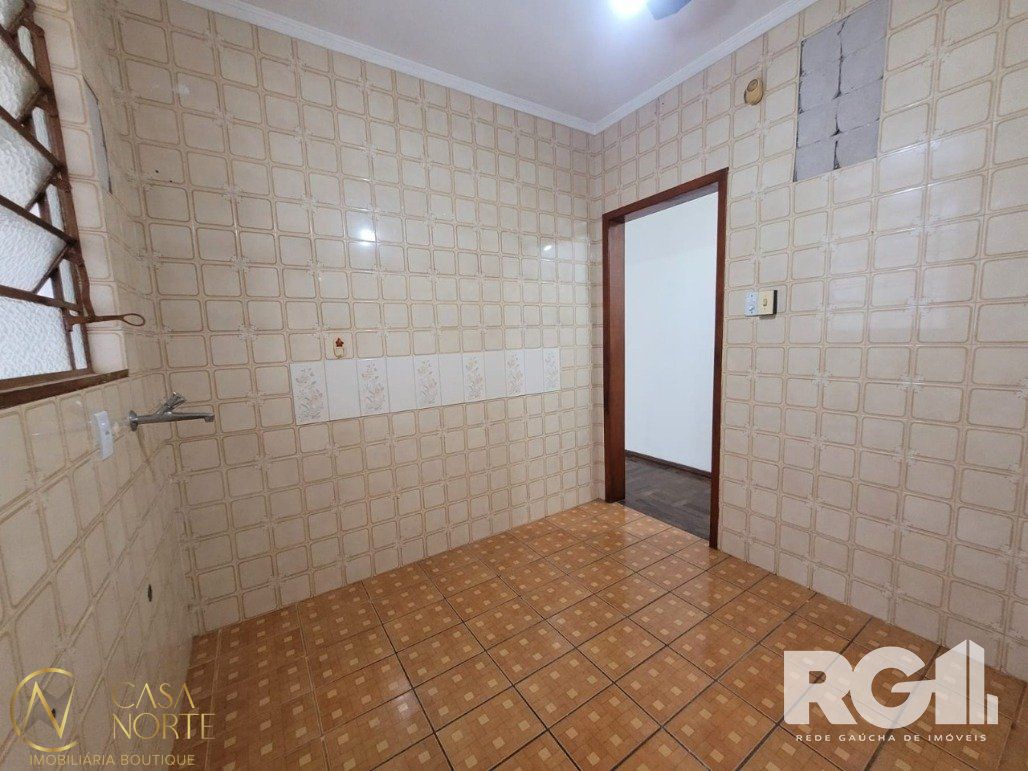 Apartamento à venda com 2 quartos, 74m², 3 vagas, Rua Adão Baino no bairro Cristo Redentor em Porto Alegre
