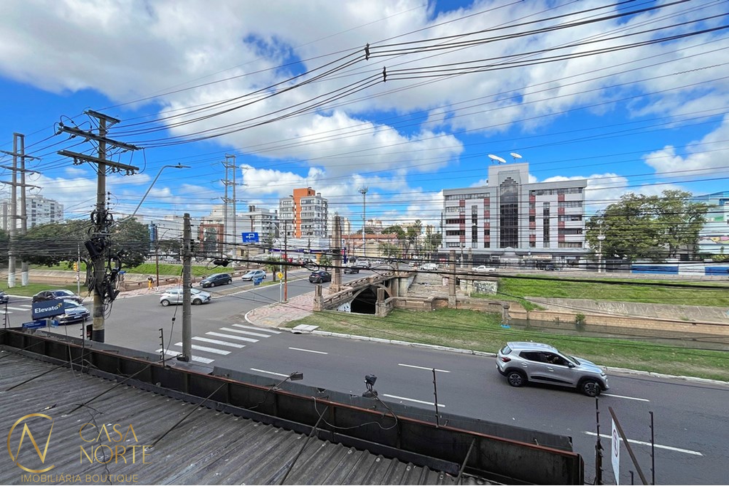 Apartamento à venda com 2 quartos, 62m², 1 suíte, 1 vaga, Ipiranga no bairro Menino Deus em Porto Alegre