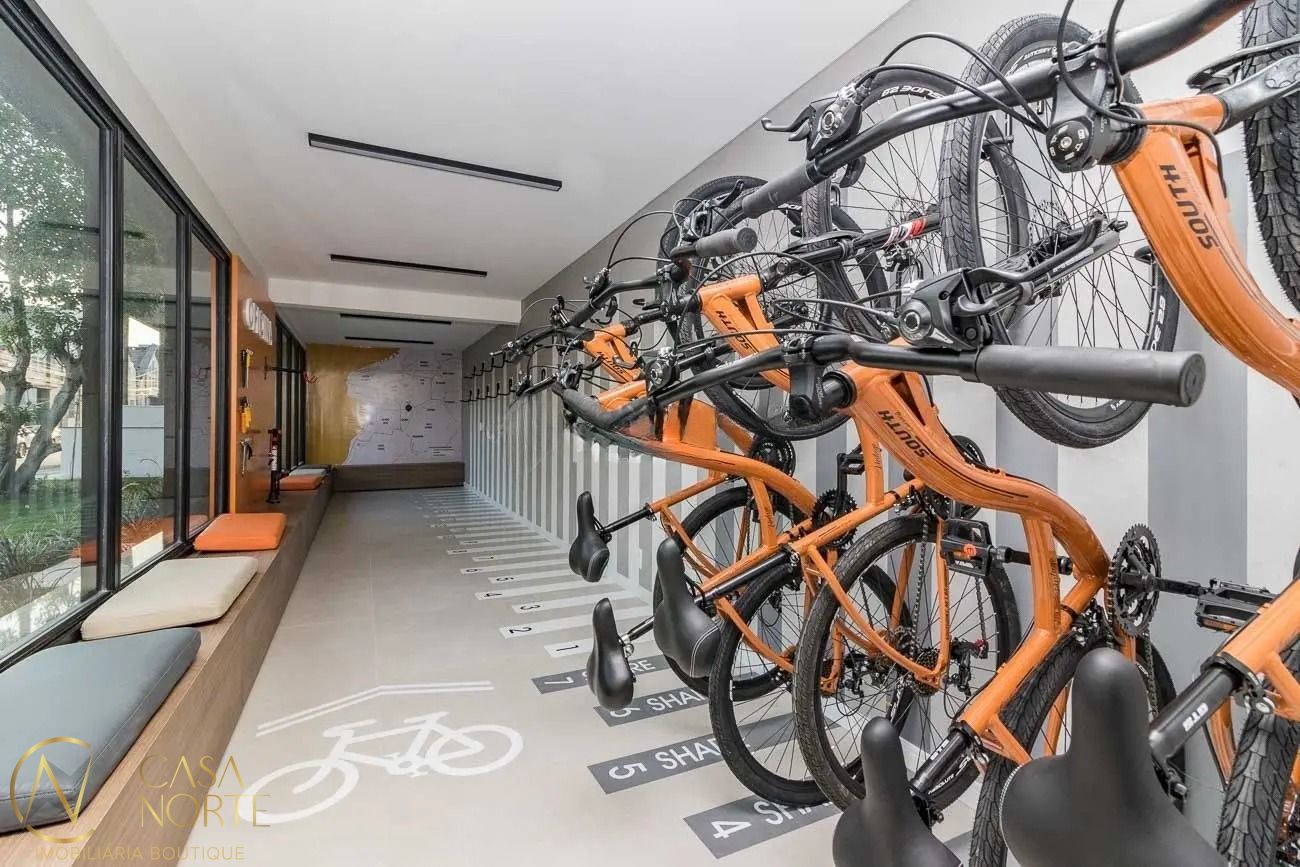 Duplex à venda com 1 quarto, 58m², 1 suíte, 1 vaga, Rua Professor Freitas e Castro no bairro Azenha em Porto Alegre