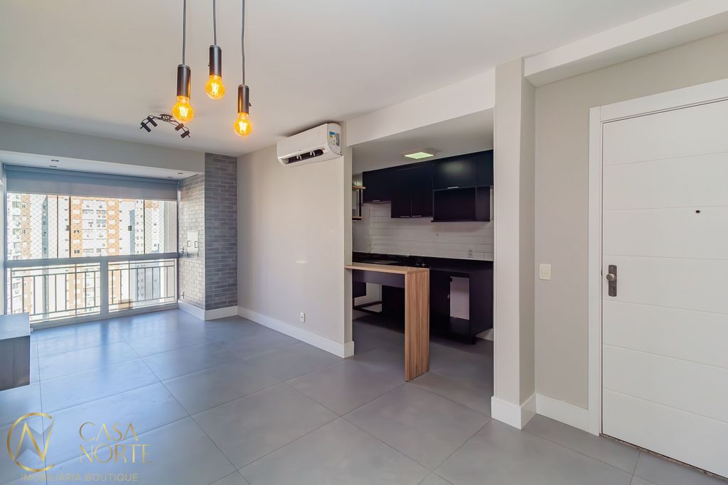Apartamento à venda com 3 quartos, 74m², 1 suíte, 2 vagas, Avenida Benno Mentz no bairro Vila Ipiranga em Porto Alegre