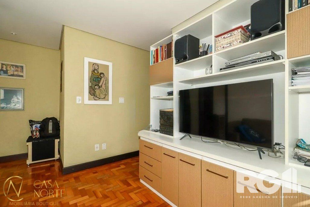 Apartamento à venda com 2 quartos, 73m², 1 vaga, Rua Rubens Rosa Guedes no bairro Jardim Itu em Porto Alegre