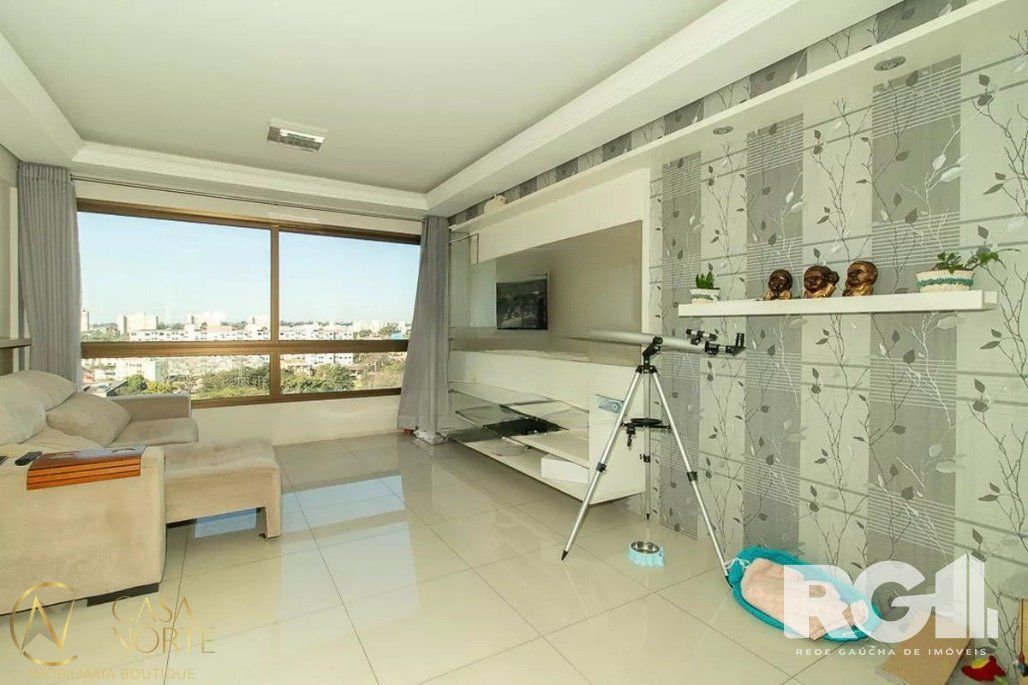 Apartamento à venda com 2 quartos, 76m², 1 suíte, 1 vaga, Rua Engenheiro Arnaldo Gladoch no bairro Sarandi em Porto Alegre