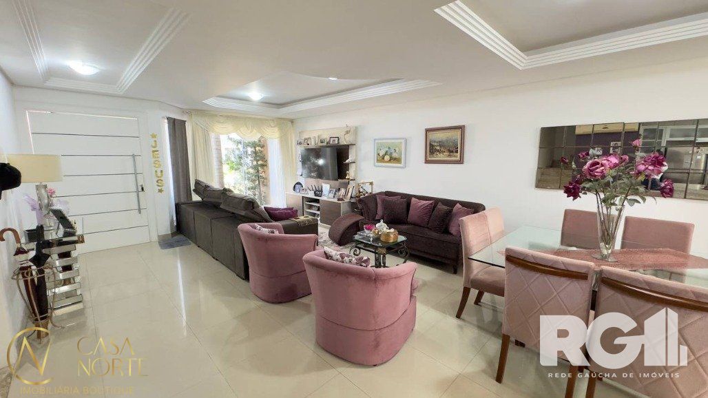 Casa de Condomínio à venda com 5 quartos, 250m², 2 suítes, 2 vagas, Avenida Ecoville no bairro Sarandi em Porto Alegre