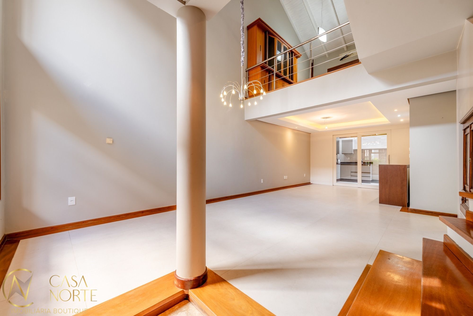 Casa de Condomínio à venda com 4 quartos, 258m², 1 suíte, 2 vagas, Rua Quatorze de Julho no bairro Boa Vista em Porto Alegre