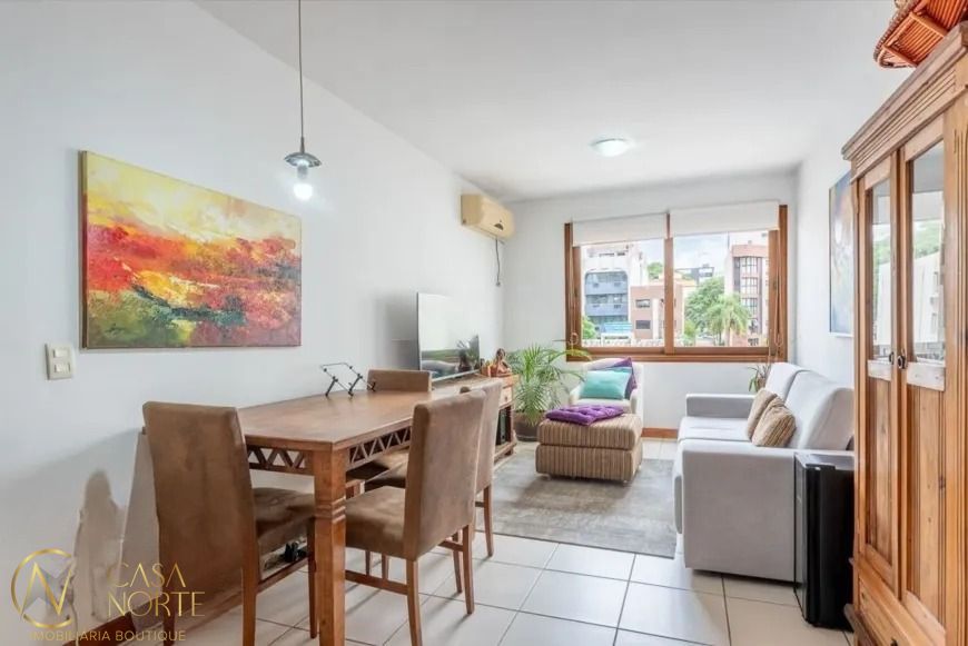 Apartamento à venda com 2 quartos, 72m², 1 suíte, 1 vaga, Rua João Abbott no bairro Petrópolis em Porto Alegre