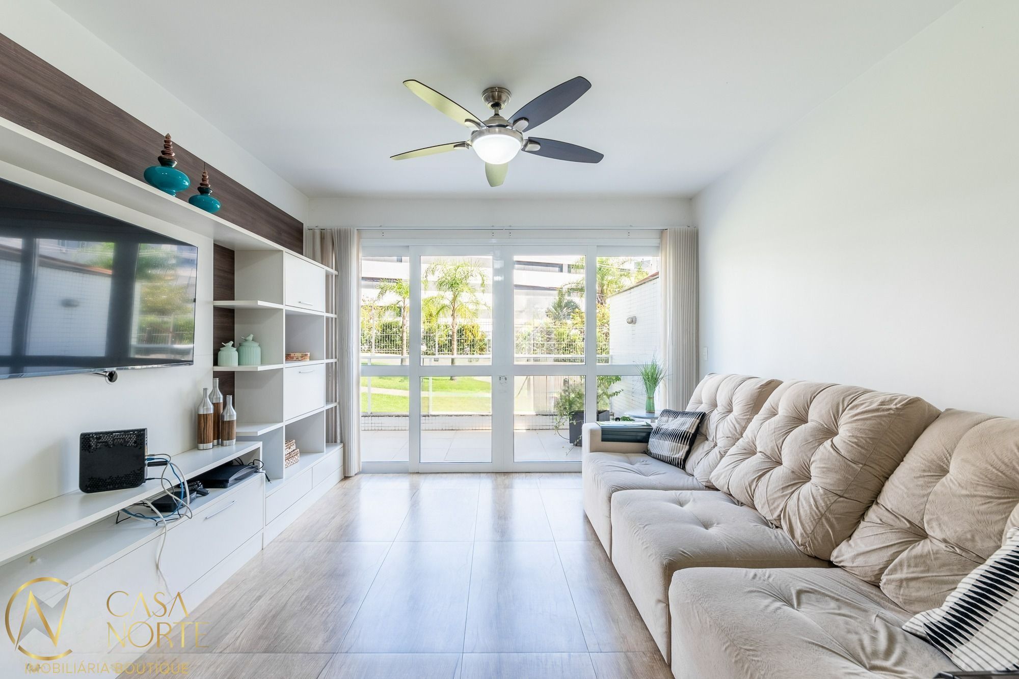 Apartamento Garden à venda com 3 quartos, 108m², 1 suíte, 2 vagas, Avenida Doutor Nilo Peçanha no bairro Chácara das Pedras em Porto Alegre