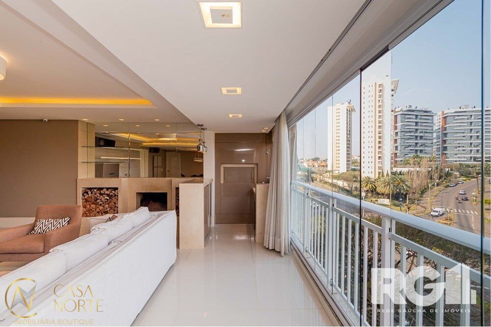 Apartamento à venda com 3 quartos, 146m², 3 suítes, 2 vagas, Avenida Túlio de Rose no bairro Jardim Europa em Porto Alegre