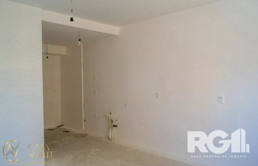 Loft à venda com 1 quarto, 27m², 1 vaga, Avenida dos Cubanos no bairro Partenon em Porto Alegre