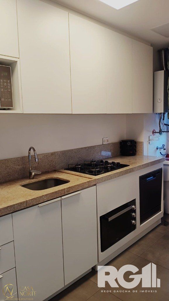 Apartamento à venda com 2 quartos, 81m², 1 suíte, 1 vaga, Rua Jerônymo Zelmanovitz no bairro São Sebastião em Porto Alegre