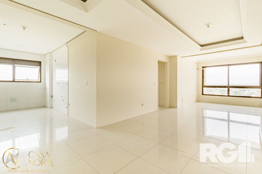 Apartamento à venda com 2 quartos, 71m², 1 suíte, 2 vagas, Rua Engenheiro Arnaldo Gladoch no bairro Sarandi em Porto Alegre