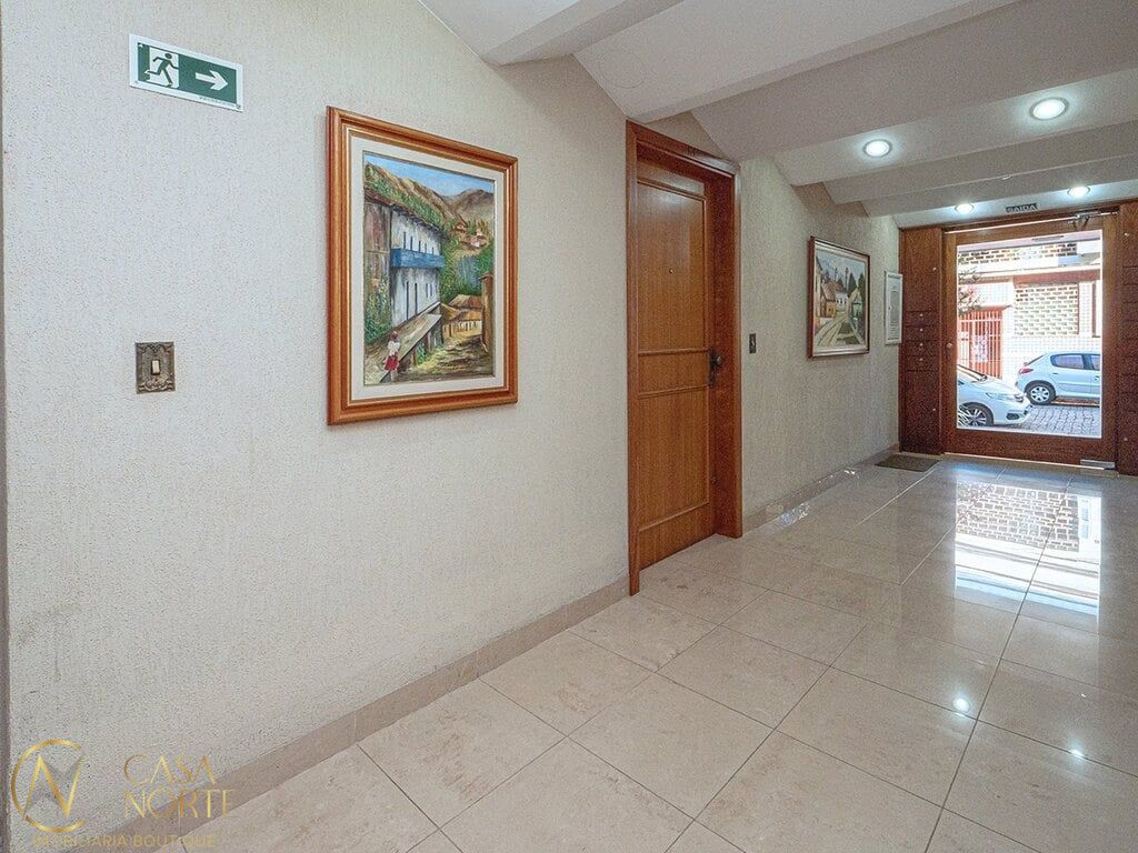 Apartamento à venda com 3 quartos, 83m², 1 suíte, 1 vaga, Peri Machado no bairro Menino Deus em Porto Alegre