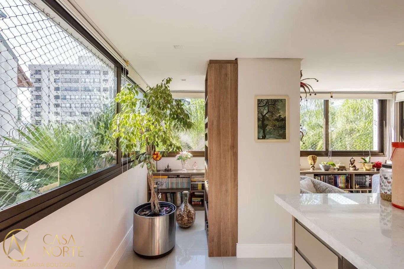 Apartamento à venda com 3 quartos, 141m², 2 suítes, 2 vagas, Rua Tito Lívio Zambecari no bairro Mont Serrat em Porto Alegre