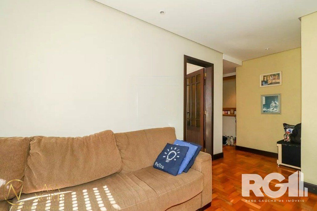 Apartamento à venda com 2 quartos, 73m², 1 vaga, Rua Rubens Rosa Guedes no bairro Jardim Itu em Porto Alegre