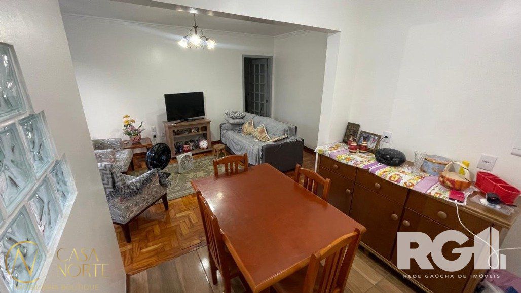 Apartamento à venda com 2 quartos, 73m², 1 vaga, Rua Vinte de Setembro no bairro Azenha em Porto Alegre