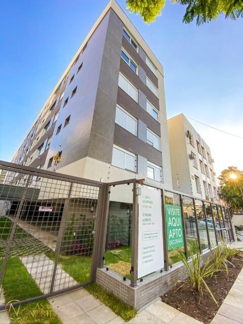 Apartamento à venda com 2 quartos, 66m², 1 suíte, 1 vaga, Coronel André Belo no bairro Menino Deus em Porto Alegre