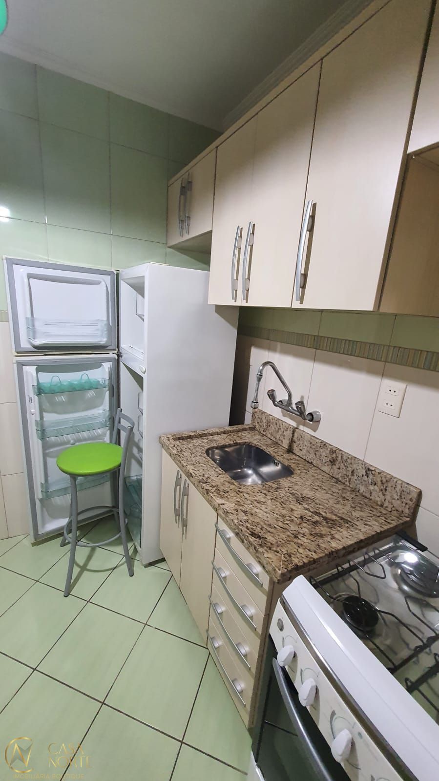 Apartamento à venda com 2 quartos, 48m², Rua Honório Silveira Dias no bairro São João em Porto Alegre