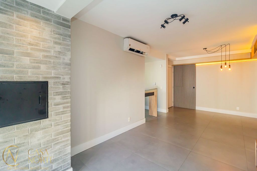 Apartamento à venda com 3 quartos, 74m², 1 suíte, 2 vagas, Avenida Benno Mentz no bairro Vila Ipiranga em Porto Alegre