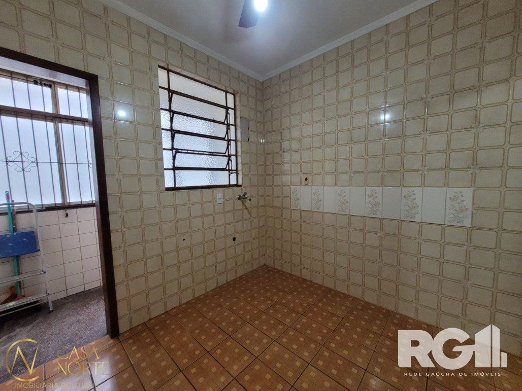 Apartamento à venda com 2 quartos, 74m², 3 vagas, Rua Adão Baino no bairro Cristo Redentor em Porto Alegre