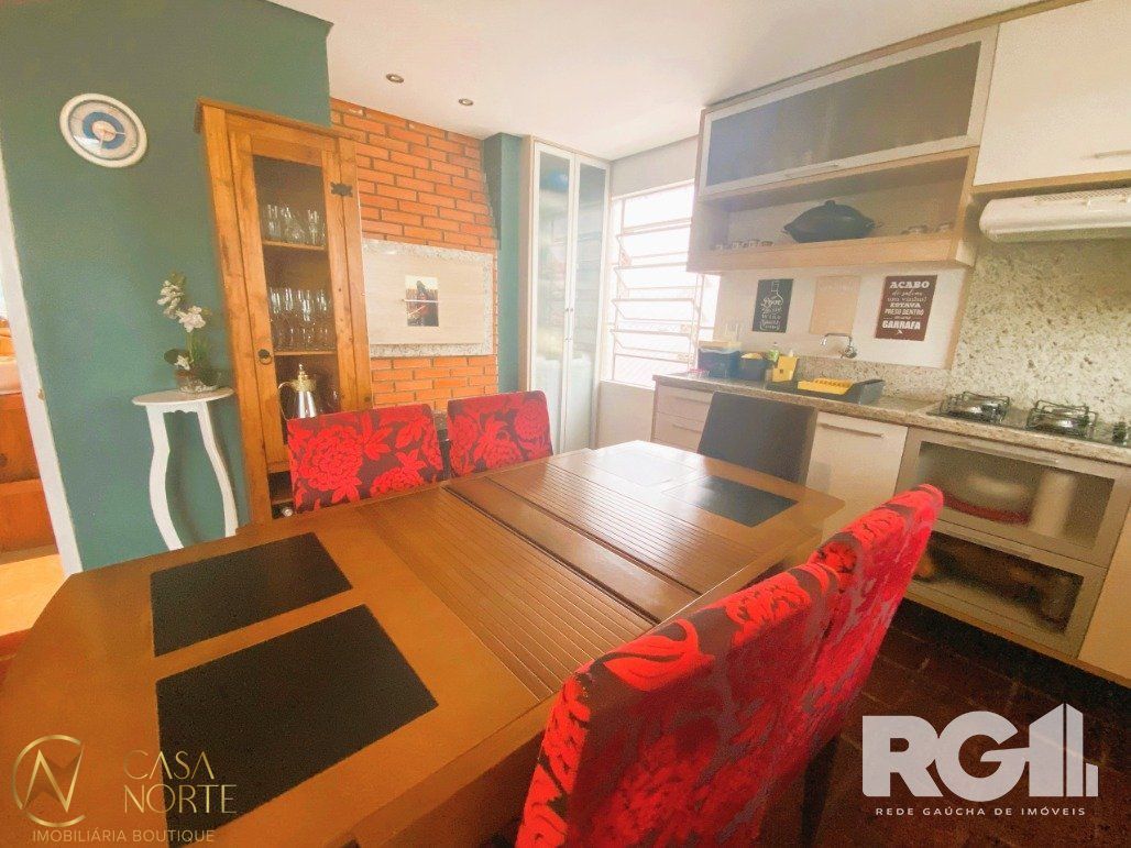 Cobertura à venda com 2 quartos, 119m², 1 vaga, Travessa Encruzilhada no bairro Bom Jesus em Porto Alegre