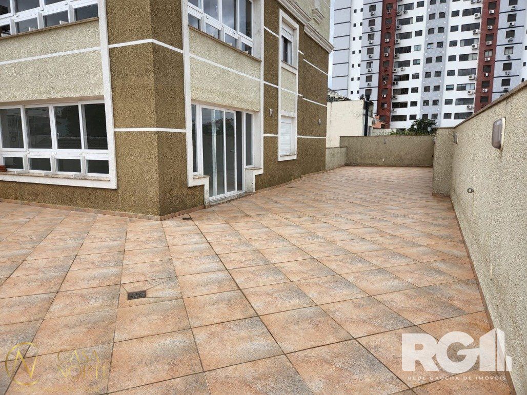 Apartamento à venda com 3 quartos, 221m², 1 suíte, 2 vagas, Rua Juruá no bairro Jardim São Pedro em Porto Alegre