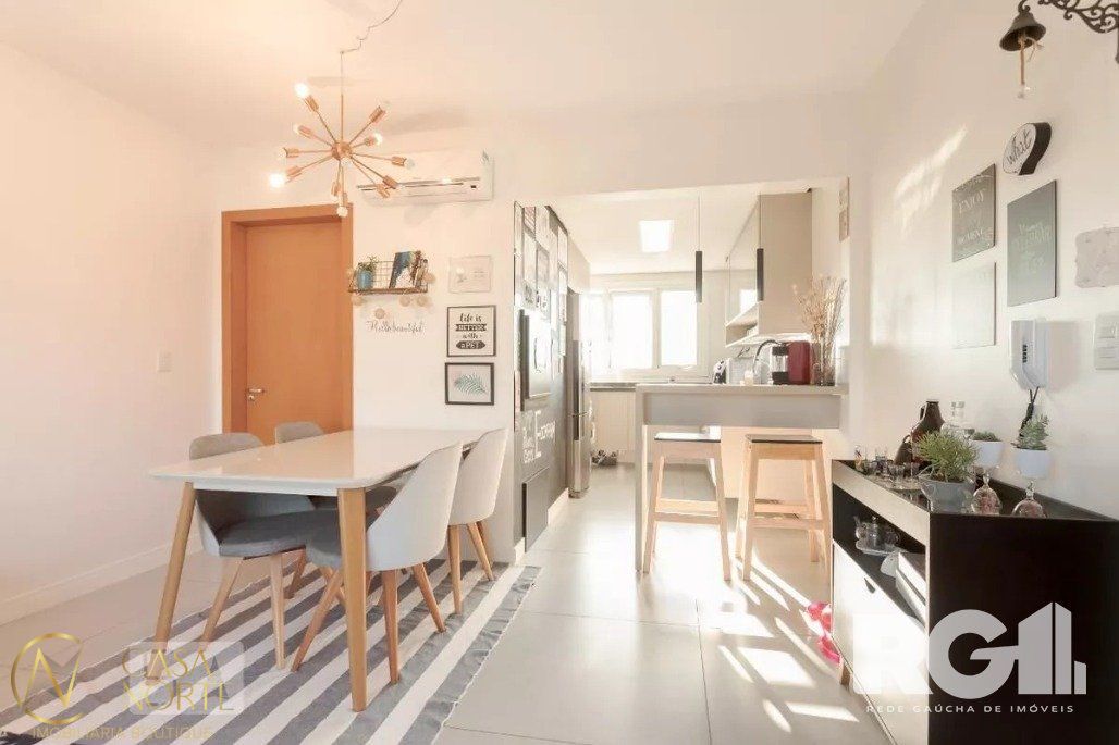 Apartamento à venda com 2 quartos, 64m², 1 suíte, 2 vagas, Rua Vinte e Quatro de Agosto no bairro Jardim Sabará em Porto Alegre