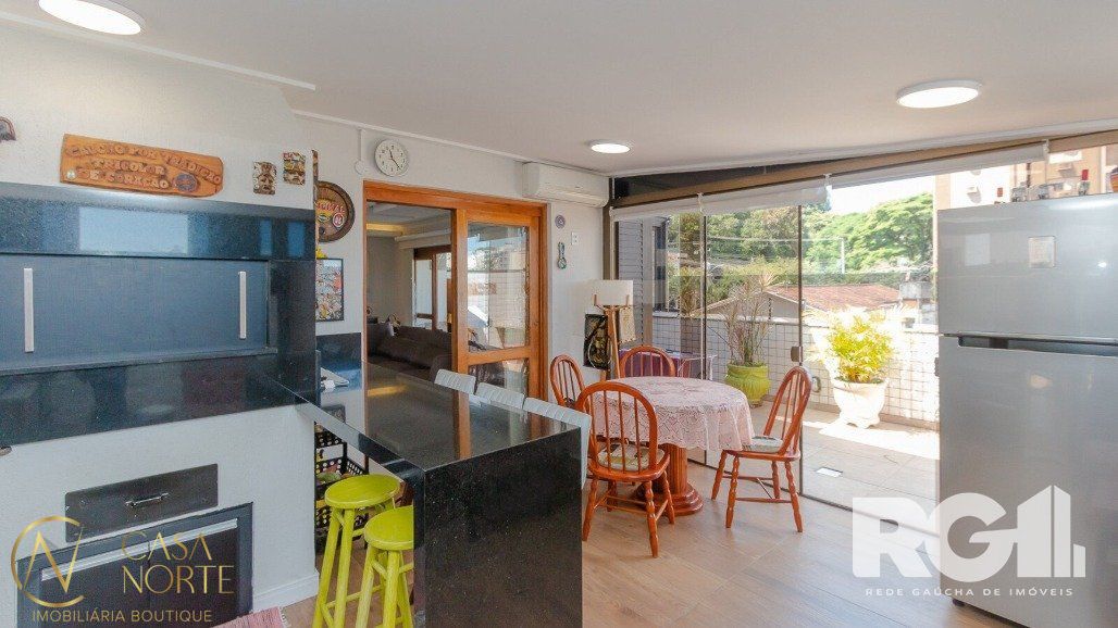Cobertura à venda com 3 quartos, 179m², 2 suítes, 2 vagas, Rua Eudoro Berlink no bairro Auxiliadora em Porto Alegre