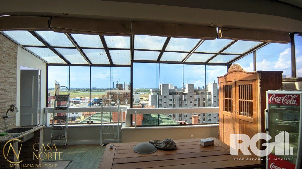 Cobertura à venda com 3 quartos, 194m², 1 suíte, 2 vagas, Rua Guadalupe no bairro Jardim Lindóia em Porto Alegre