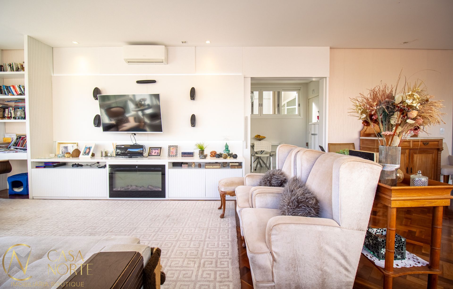 Apartamento à venda com 3 quartos, 170m², 1 suíte, Rua Jerônimo Coelho no bairro Centro Histórico em Porto Alegre