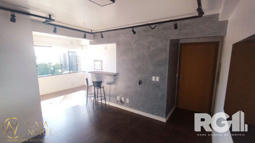 Apartamento à venda com 3 quartos, 74m², 1 suíte, 2 vagas, Rua Comendador Albino Cunha no bairro Cristo Redentor em Porto Alegre