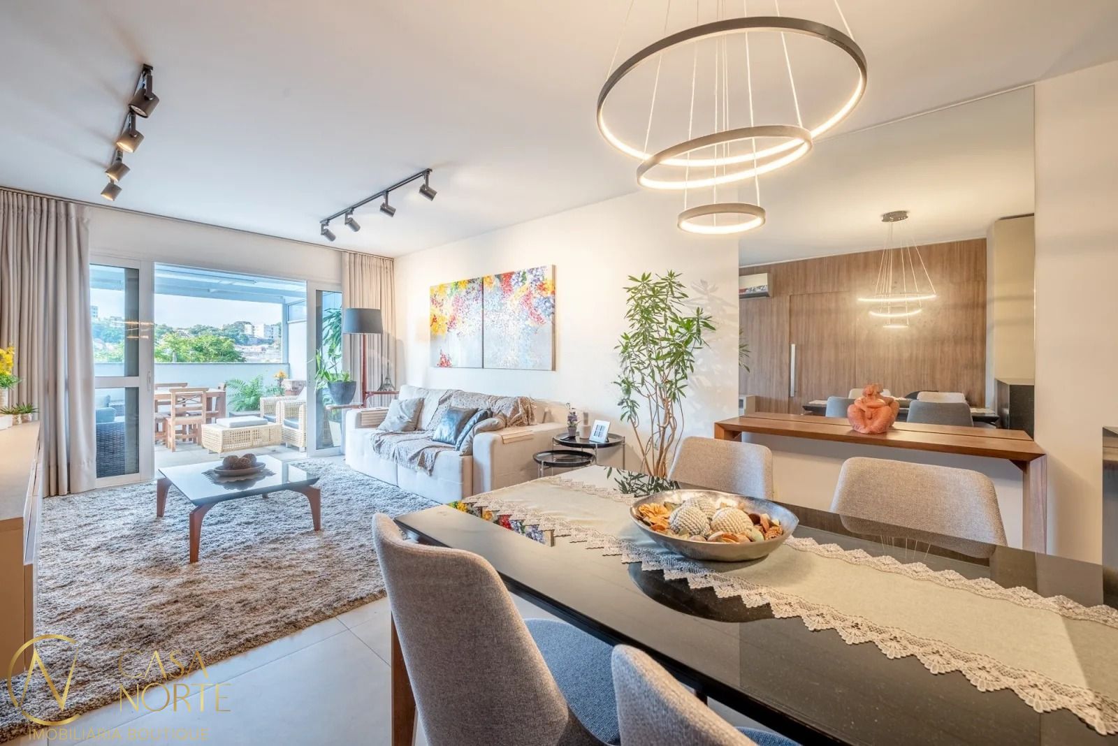 Apartamento Garden à venda com 3 quartos, 177m², 1 suíte, 2 vagas, Avenida Doutor Nilo Peçanha no bairro Chácara das Pedras em Porto Alegre