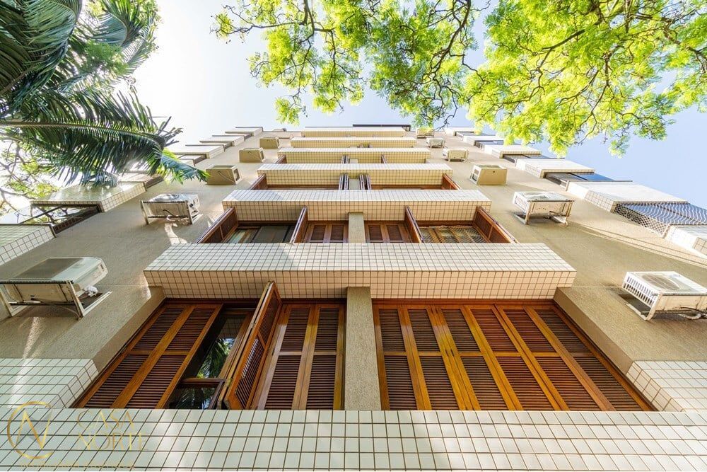 Apartamento à venda com 3 quartos, 97m², 1 suíte, 2 vagas, Dezessete de Junho no bairro Menino Deus em Porto Alegre
