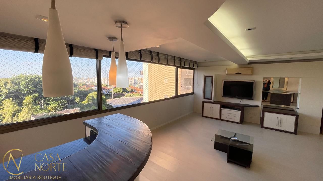 Apartamento à venda com 3 quartos, 137m², 1 suíte, 2 vagas, Avenida Cristóvão Colombo no bairro Floresta em Porto Alegre