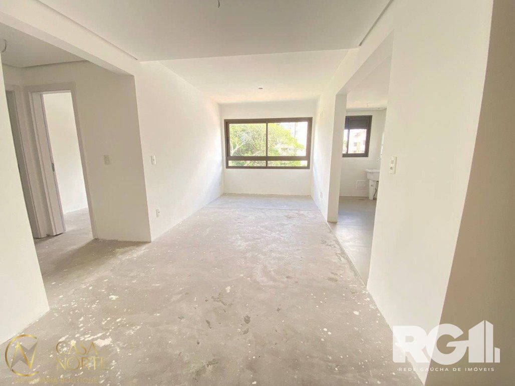 Apartamento à venda com 2 quartos, 67m², 1 suíte, 1 vaga, Praça Doutor Gastão Santos no bairro Passo da Areia em Porto Alegre