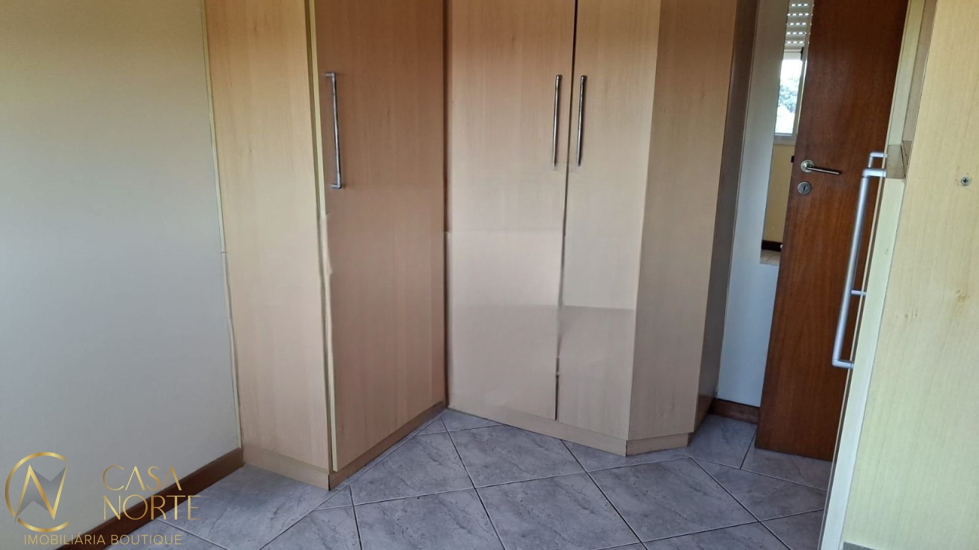 Cobertura à venda com 3 quartos, 185m², 1 suíte, 2 vagas, Avenida João Xxiii no bairro São Sebastião em Porto Alegre