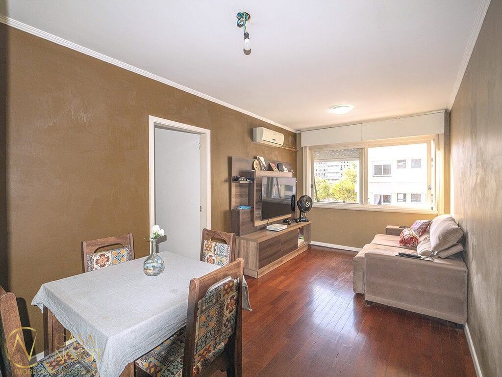 Apartamento à venda com 3 quartos, 83m², 1 suíte, 1 vaga, Peri Machado no bairro Menino Deus em Porto Alegre