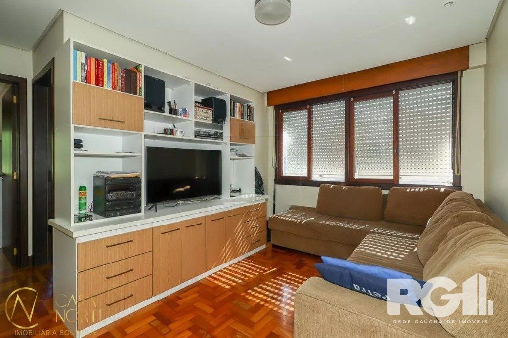 Apartamento à venda com 2 quartos, 73m², 1 vaga, Rua Rubens Rosa Guedes no bairro Jardim Itu em Porto Alegre