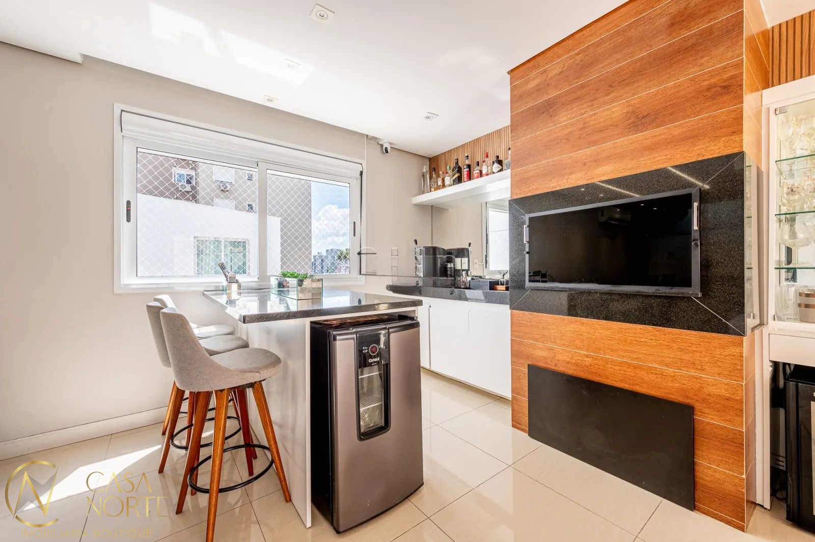 Apartamento Garden à venda com 3 quartos, 160m², 1 suíte, 2 vagas, Rua Cabral no bairro Rio Branco em Porto Alegre