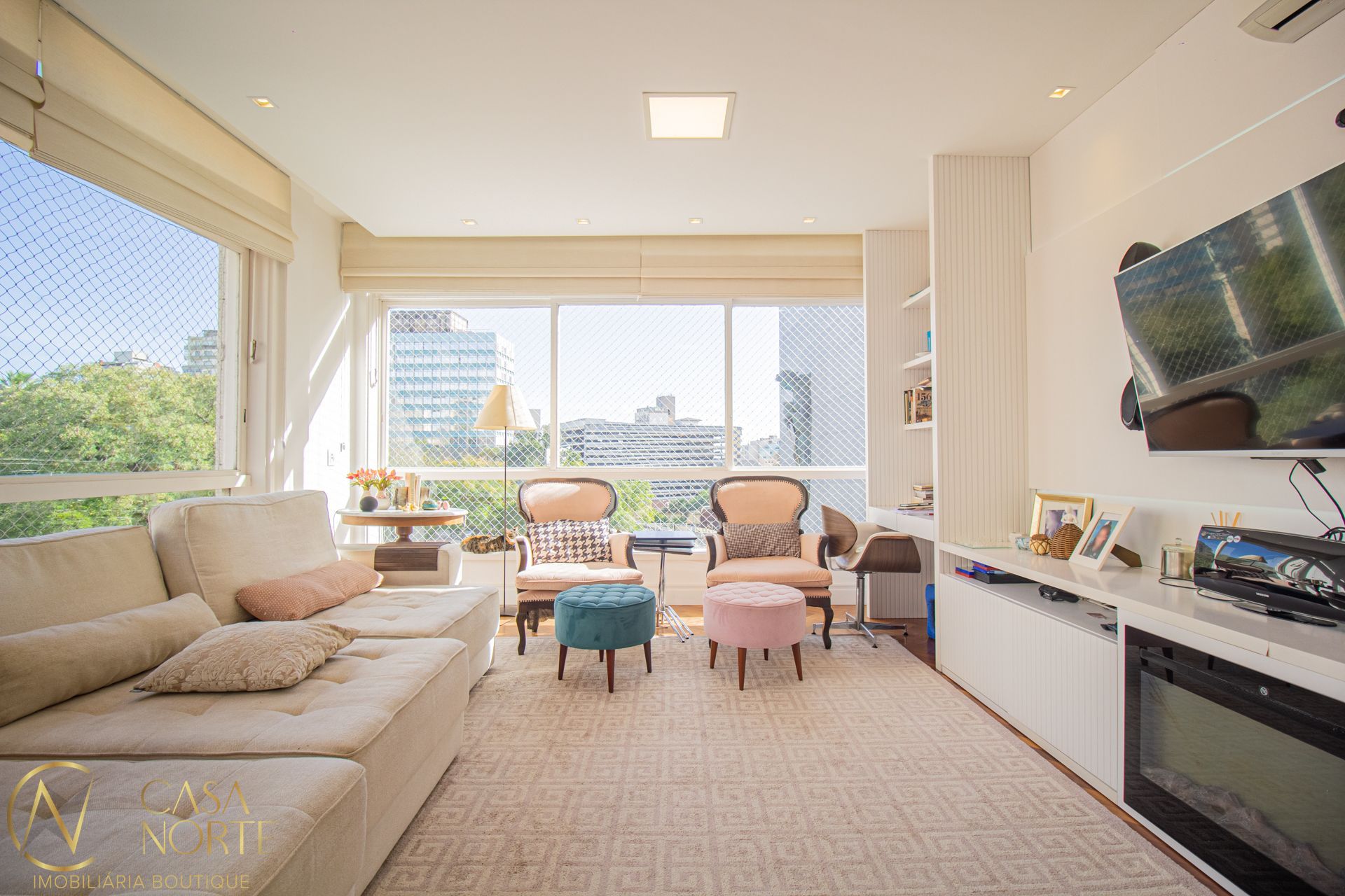 Apartamento à venda com 3 quartos, 170m², 1 suíte, Rua Jerônimo Coelho no bairro Centro Histórico em Porto Alegre