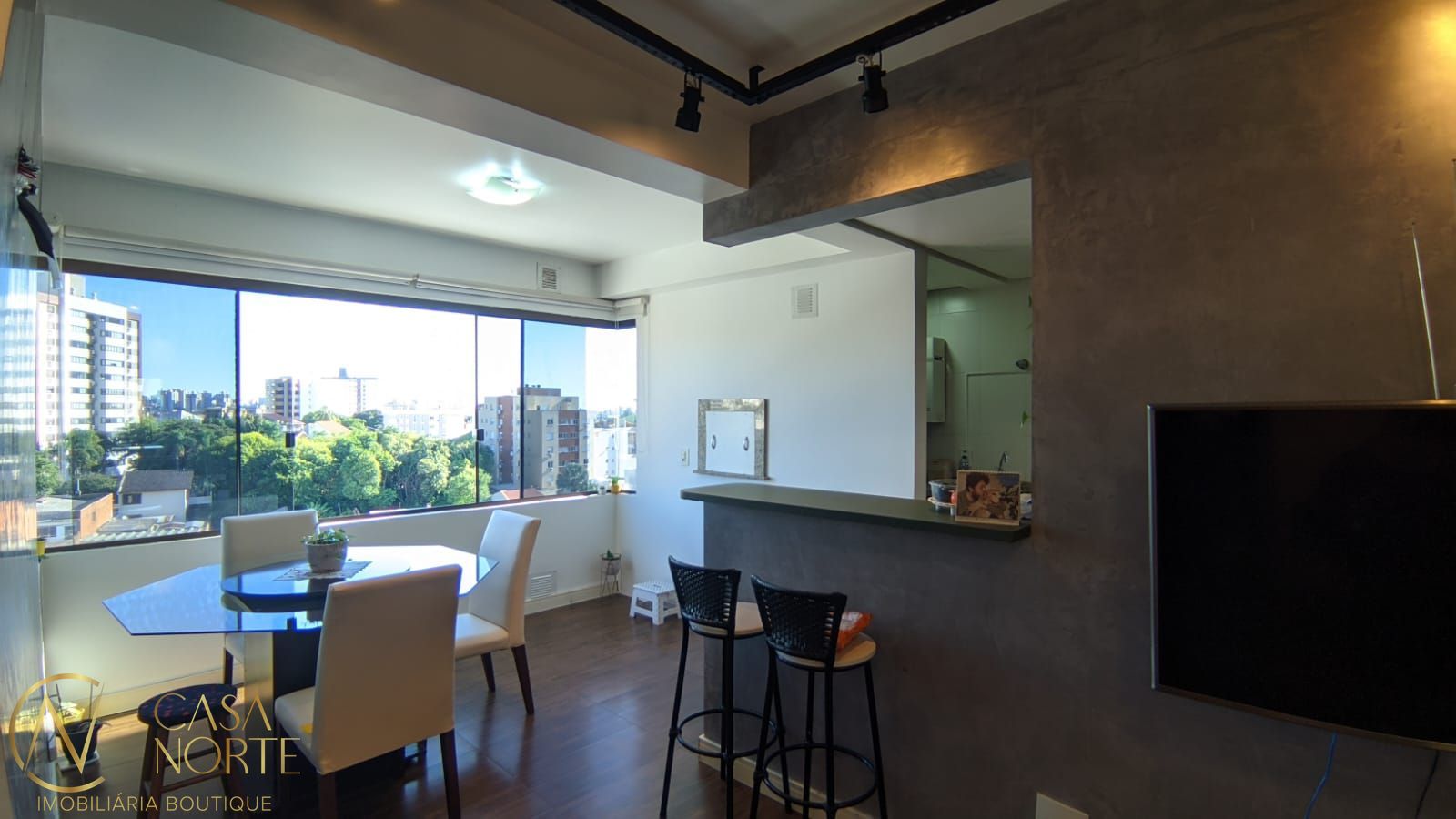 Apartamento à venda com 3 quartos, 74m², 1 suíte, 2 vagas, Rua Comendador Albino Cunha no bairro Cristo Redentor em Porto Alegre