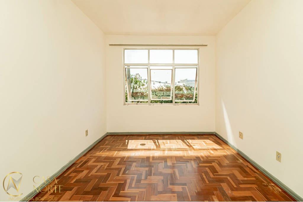 Apartamento à venda com 1 quarto, 45m², Júlio Verne no bairro São João em Porto Alegre