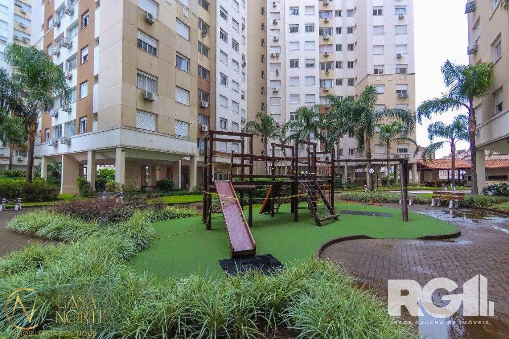 Apartamento à venda com 3 quartos, 65m², 1 suíte, 1 vaga, Avenida Dom Cláudio José Gonçalves Ponce de Leão no bairro Vila Ipiranga em Porto Alegre