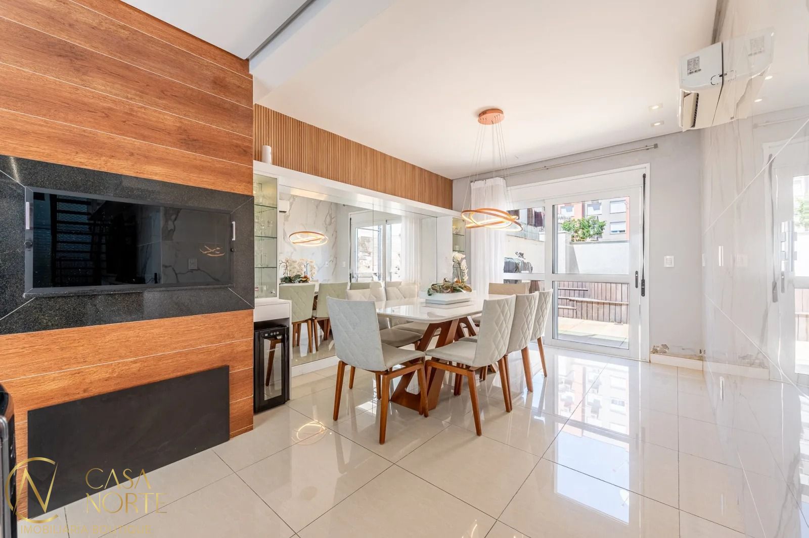 Apartamento Garden à venda com 3 quartos, 160m², 1 suíte, 2 vagas, Rua Cabral no bairro Rio Branco em Porto Alegre