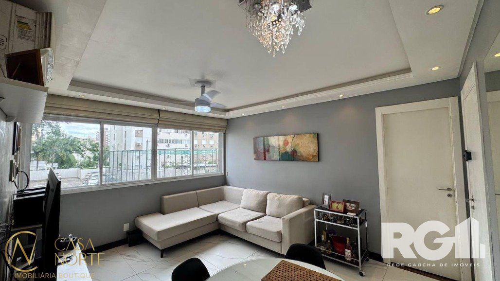 Apartamento à venda com 3 quartos, 69m², 1 suíte, 1 vaga, Rua Antônio Joaquim Mesquita no bairro Passo da Areia em Porto Alegre
