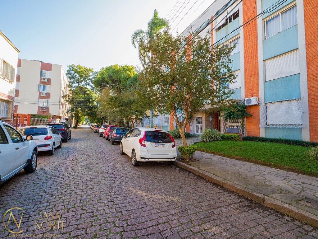 Apartamento à venda com 3 quartos, 83m², 1 suíte, 1 vaga, Peri Machado no bairro Menino Deus em Porto Alegre