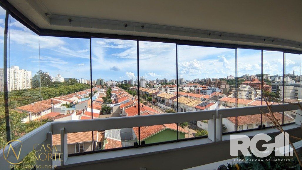 Cobertura à venda com 3 quartos, 194m², 1 suíte, 2 vagas, Rua Guadalupe no bairro Jardim Lindóia em Porto Alegre
