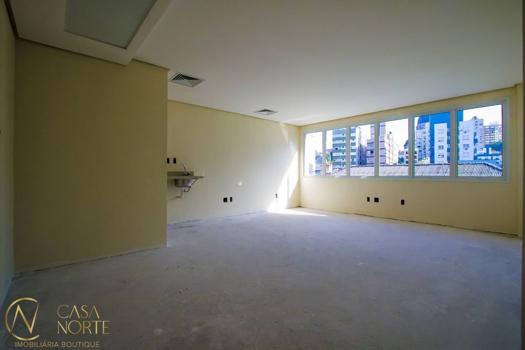 Sala Comercial à venda com 1 quarto, 29m², 1 vaga, Rua Washington Luiz no bairro Centro Histórico em Porto Alegre